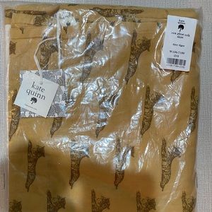 NWT Kate Quinn Tiger Crib Skirt